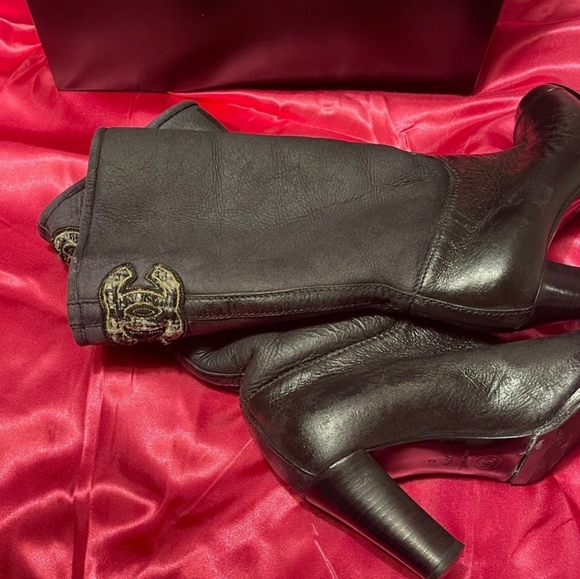 Chanel boots - Picture 2 of 12